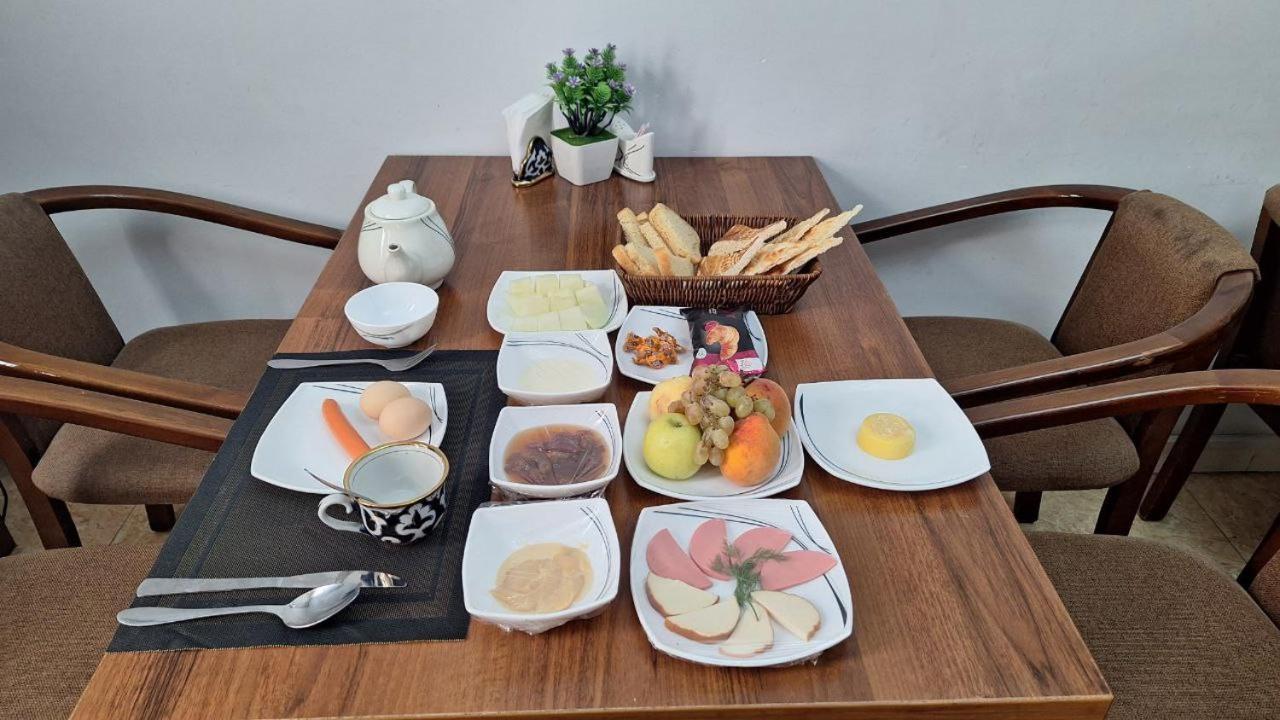 Sarbon Hotel Хіва Екстер'єр фото