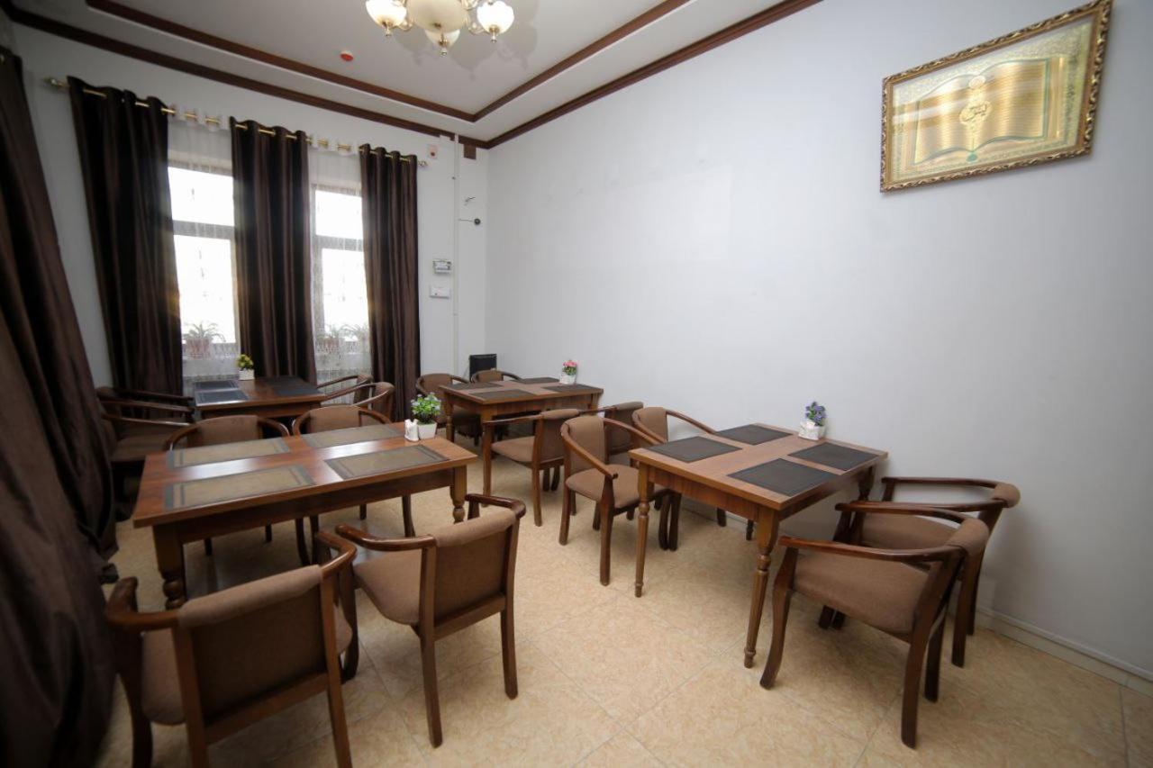 Sarbon Hotel Хіва Екстер'єр фото